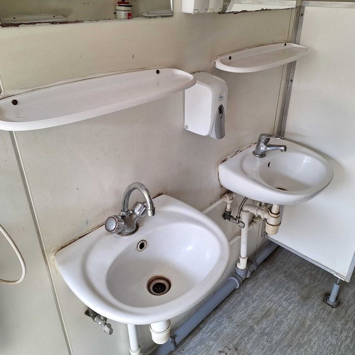 Kontener sanitarny 6x2,5m socjalny toalety prysznice