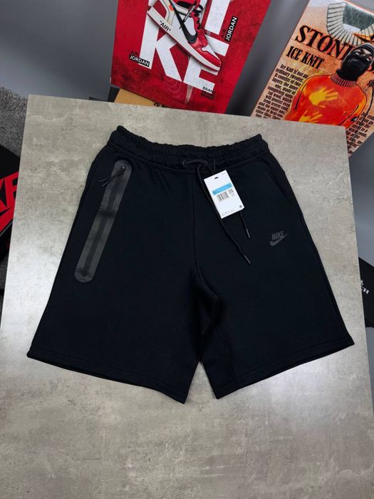 Мужские спортивные шорты найк Nike Tech Fleece