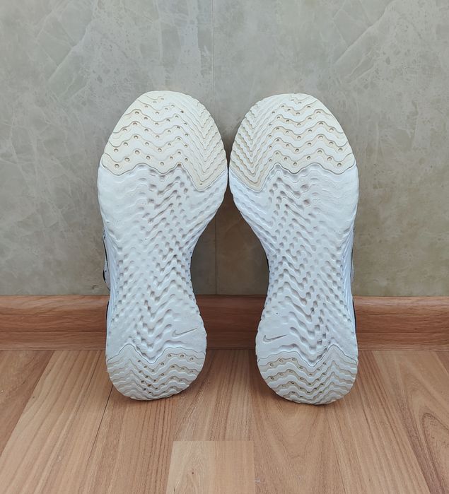Стильні жіночі кросівки Nike ,38,5