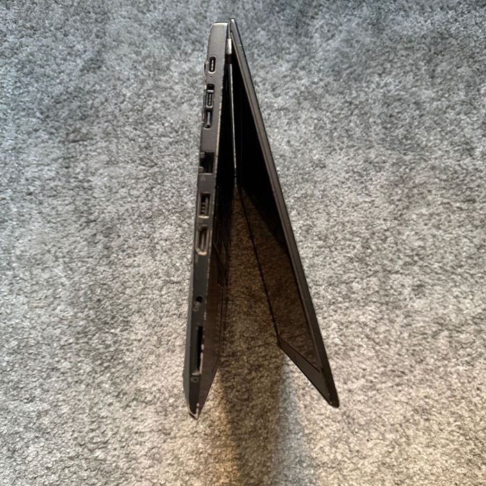 Lenovo ThinkPad T480s - i7 | 40 GB RAM | 1 TB SSD | Bateria Nova