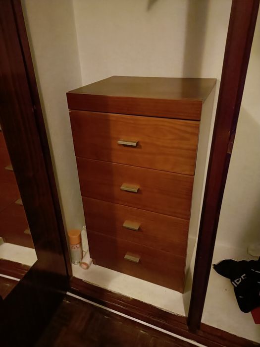 Vendo cómoda em bom estado