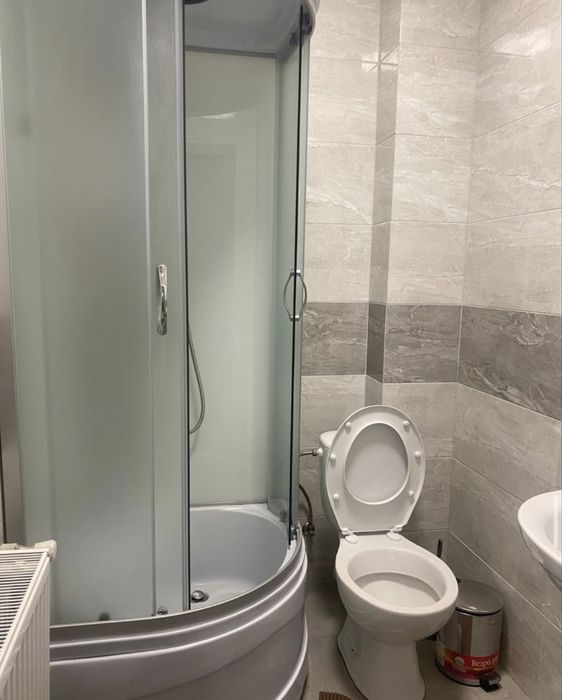 Оренда квартири це включно з ком.послугамив Хотові