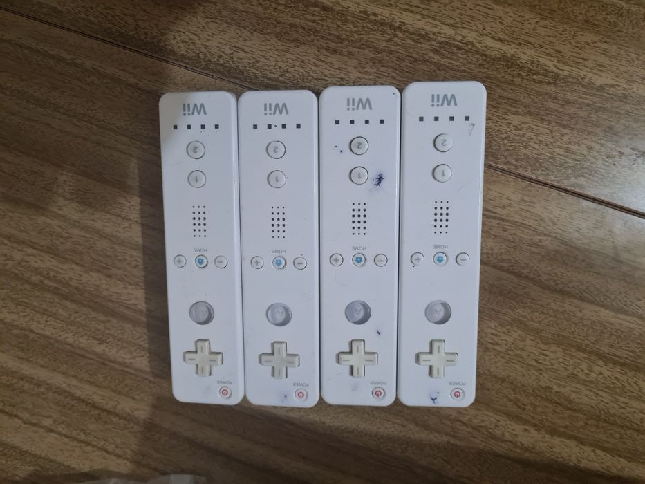 Wii com acessorios e jogos