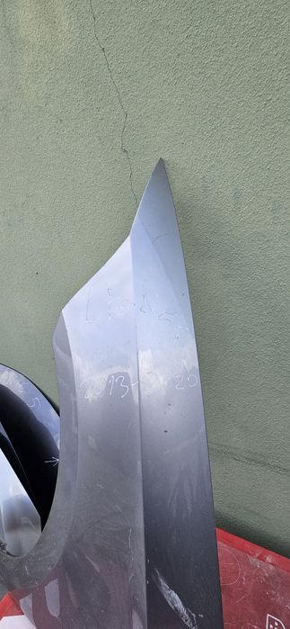Guarda lamas esquerdo seat leon 5f