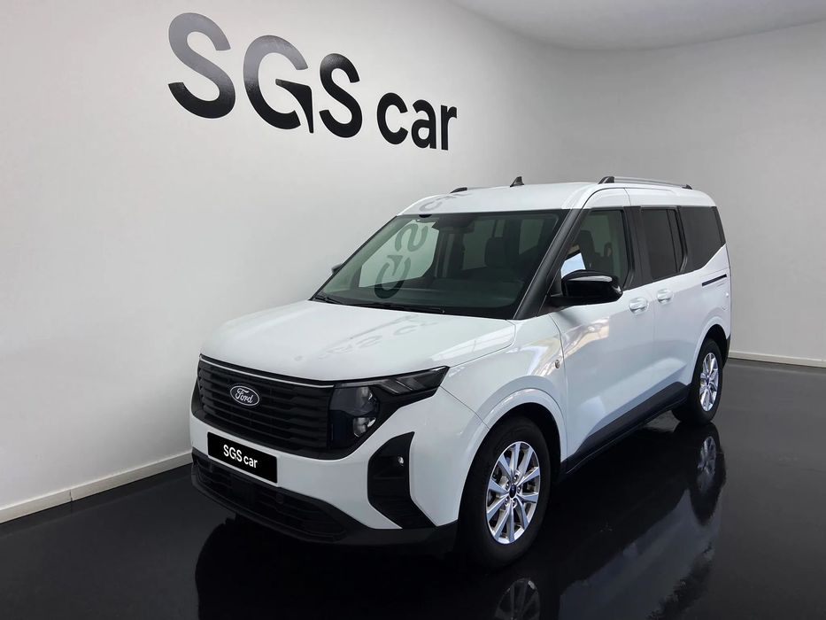 Ford Tourneo Courier 1.0 EcoBoost Titanium DCT
