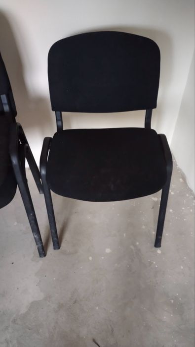 Продам стільці у гарному стані офісні