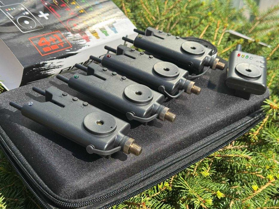 Набор сигнализаторов с пейджером в кейсе Wireless Bite Alarm B-1 4+1