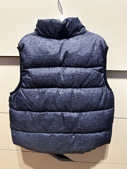 Продам жилетку H&M