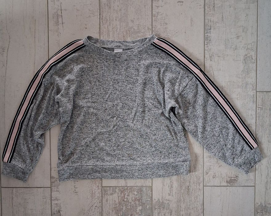 Zestaw mini paka ubrań spodnie bluza r. 128