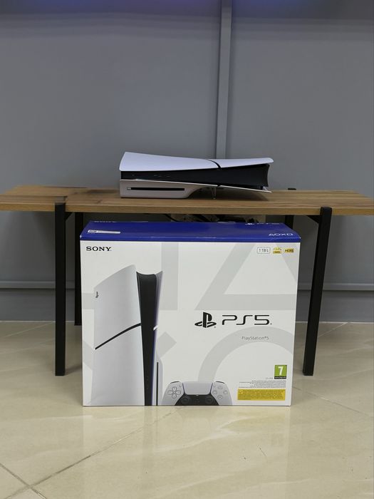 Продам Sony PlayStation 5 с дисководом — 1 ТБ + 2 DualSense