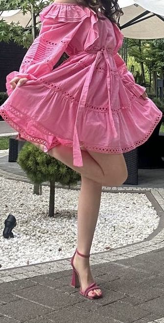 Жіноча літня сукня рожева