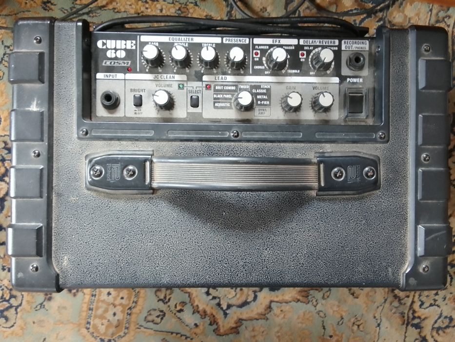 Amplificador Roland Cube 60W