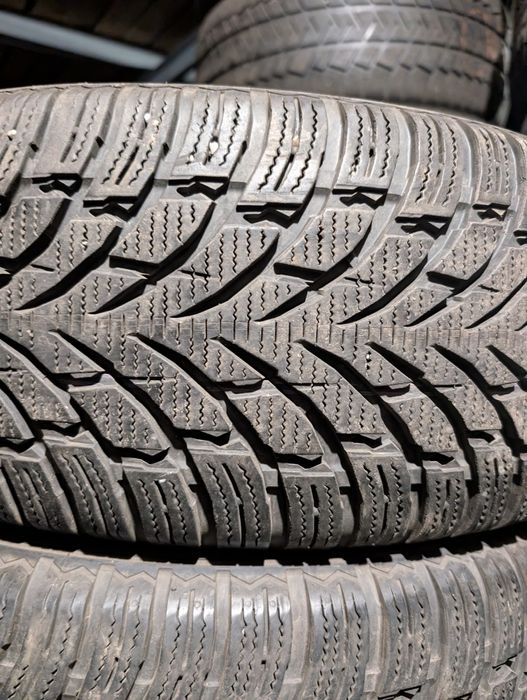Пара зимних шин 225/55 R19 Nokian