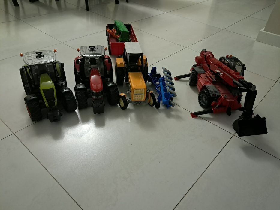 Traktory zabawki bruder