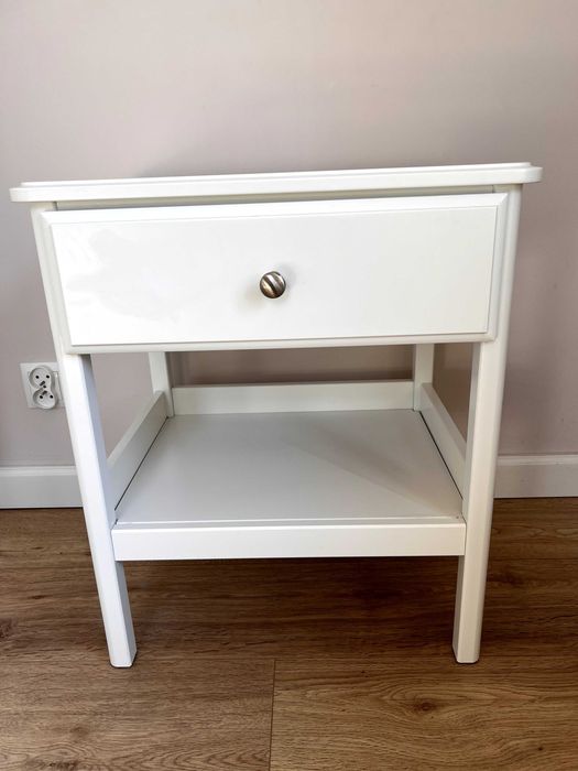 Stolik nocny biały IKEA TYSSEDAL