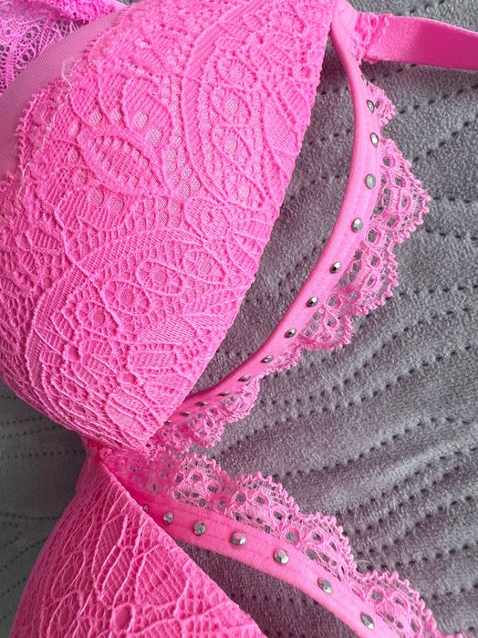 New Yorker Stanik rozowy neon barbie Super pushup 75 B