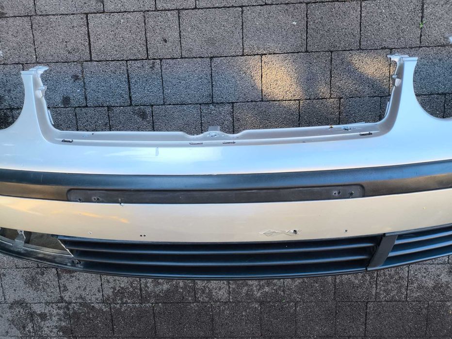 Zderzak Przedni VW Polo 9N LA7W