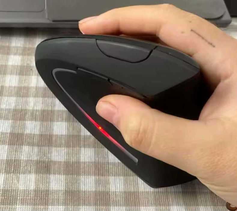 Myszka do komputera bezprzewodowa , nowa sztuka ,