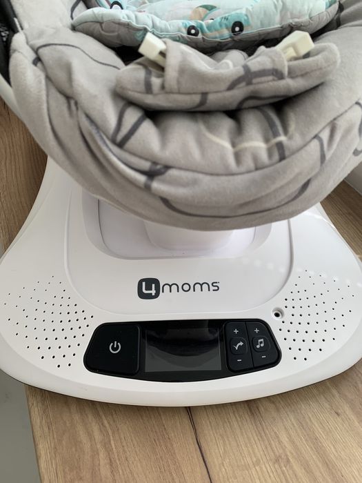 Заколисуючий центр 4moms mamaRoo