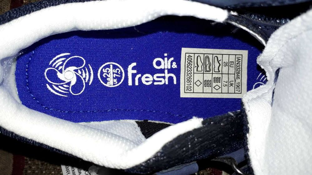 Кросівки дитячі для хлопчика, нові