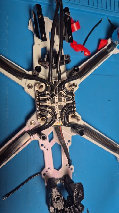 Drone FPV Vapor X5 branco pérola