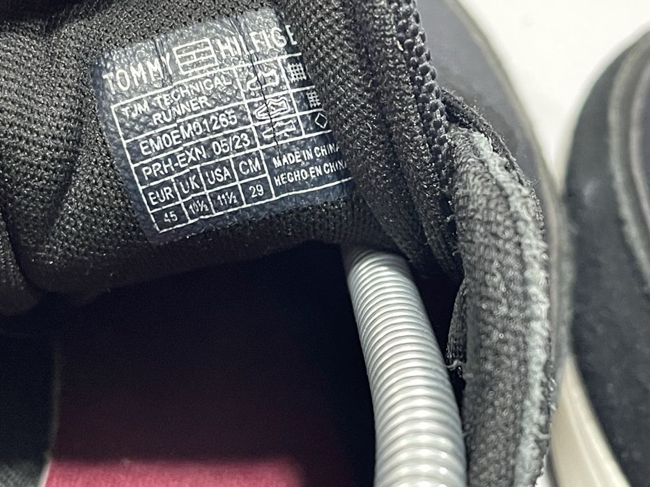 Tommy hilfiger  45 29см.