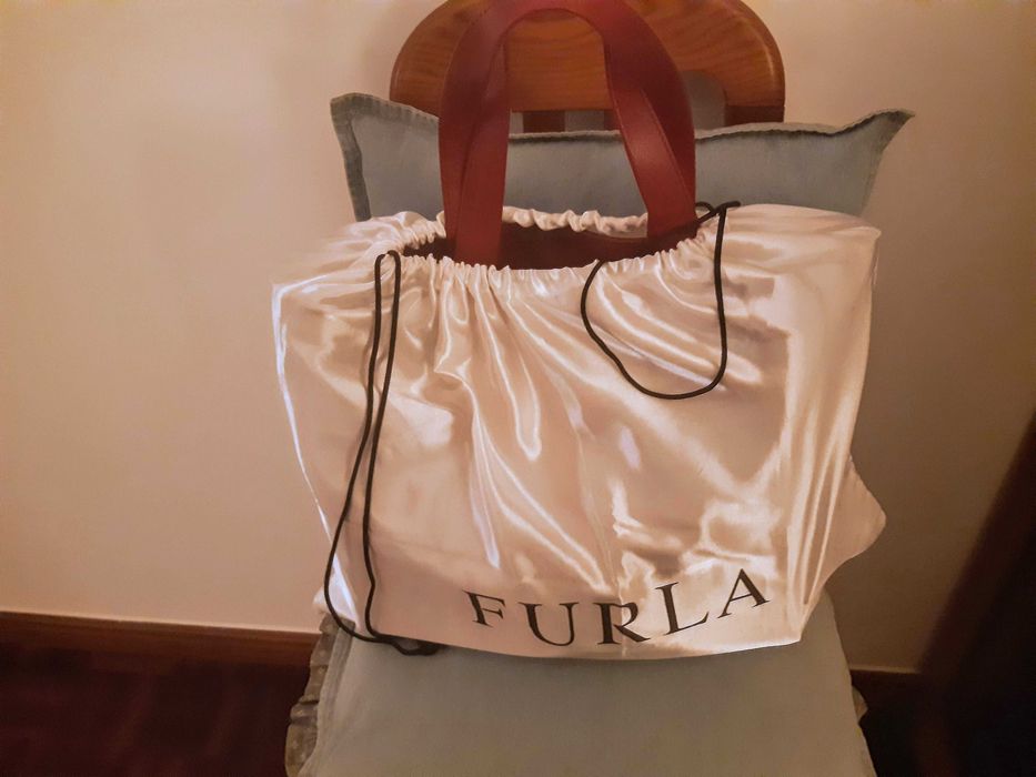 Mala original FURLA, pele genuína, nunca usada,c/dustbag+saco da marca