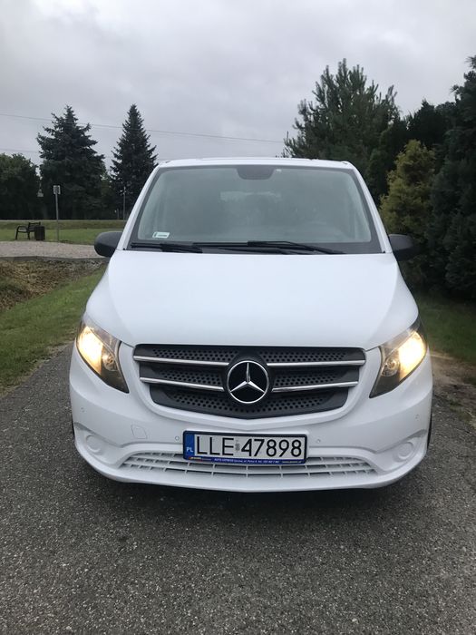 Wynajem busa wypożyczalnia Mercedes Vito