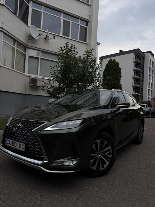 Офіційний Lexus RX 300 2021 року