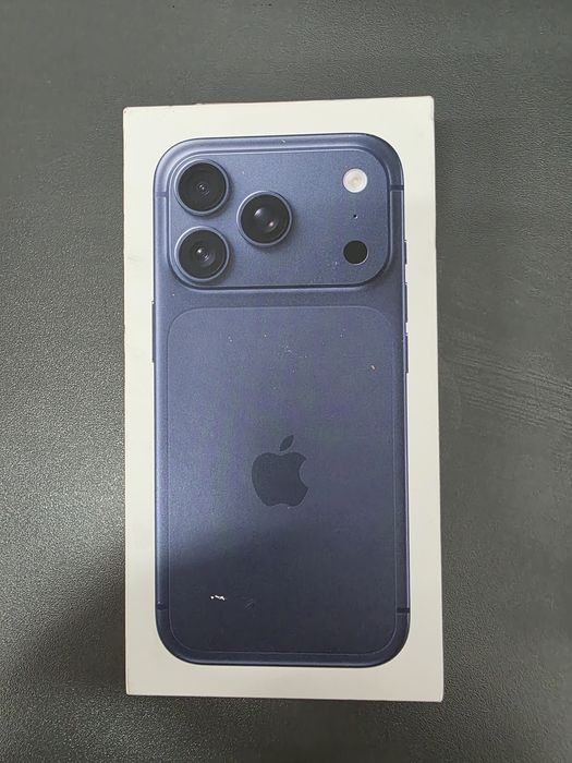 Apple iPhone 17 Pro 512GB Deep Blue (MG8N4)