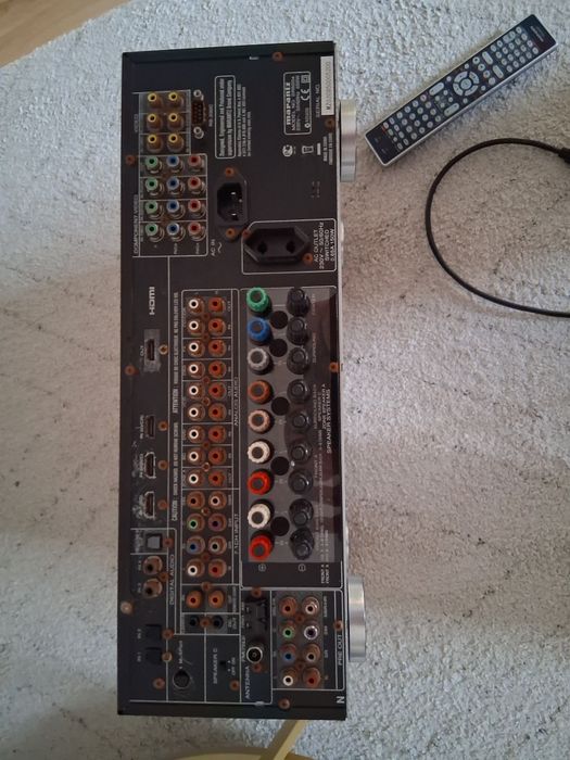 Amplituner marantz