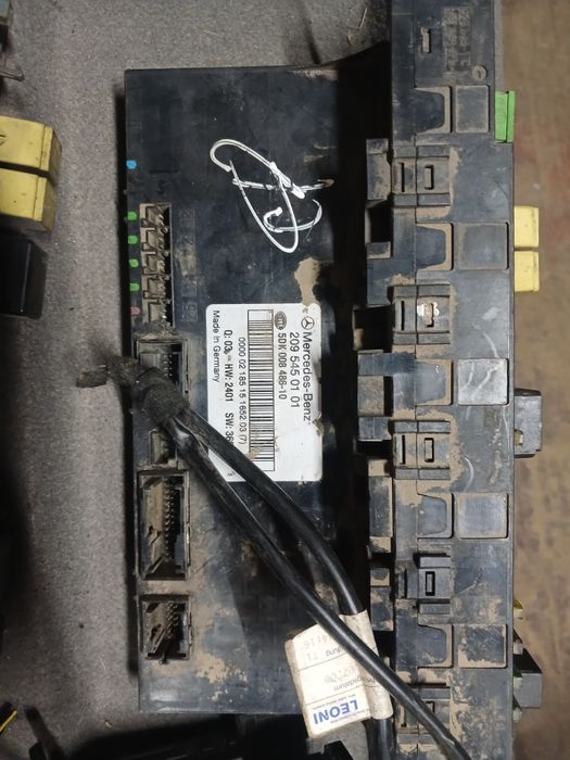 Mercedes w203 контролер модуль Sam 0025459701