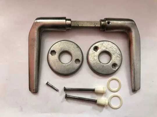 Klamki drzwiowe aluminiowe