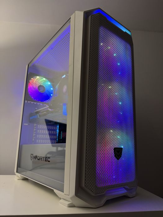 PC Gaming (Ryzen 5 • 24GB Ram • 500GB SSD • RX580 8GB)