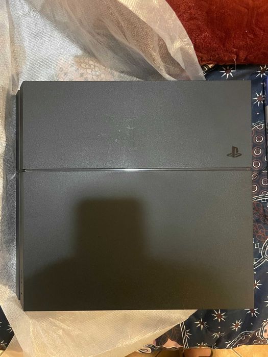 PS4 + 2 Comandos + Jogos