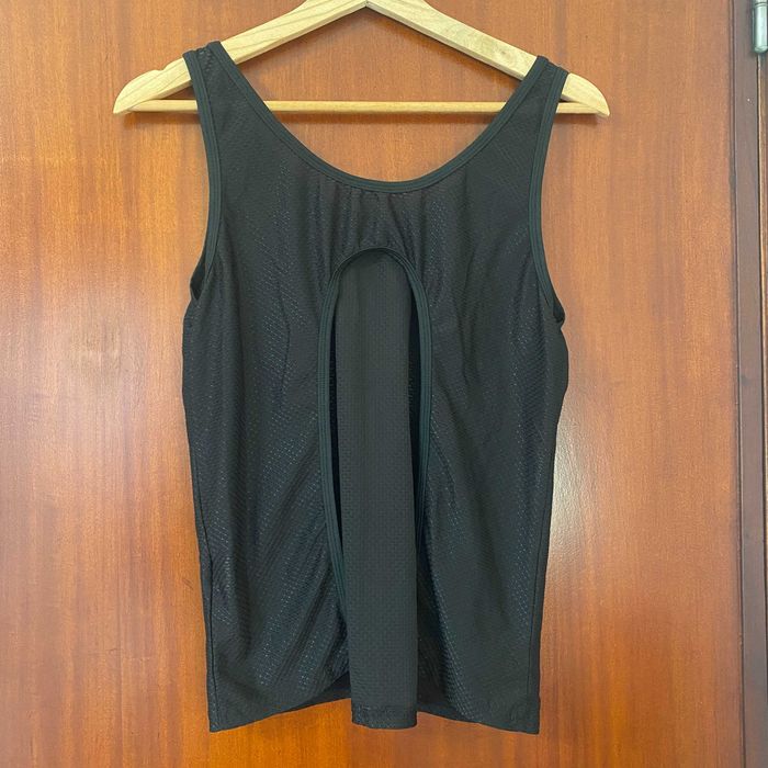 Blusa Preta Desporto