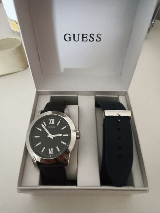 Relógio Guess, completamente novo