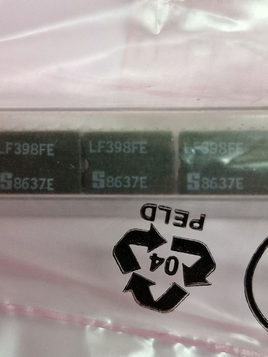 Układ scalony LF398FE