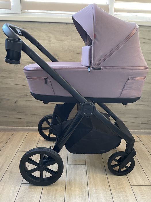 Коляска  2 в 1 Carrello Omega