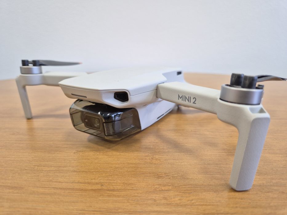 Dron DJI Mini 2 Fly More Combo 3 baterie Idealny