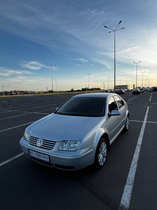 Volkswagen Bora 2000