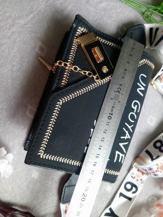 Torebka, listonoszka damska z paskiem z regulacją