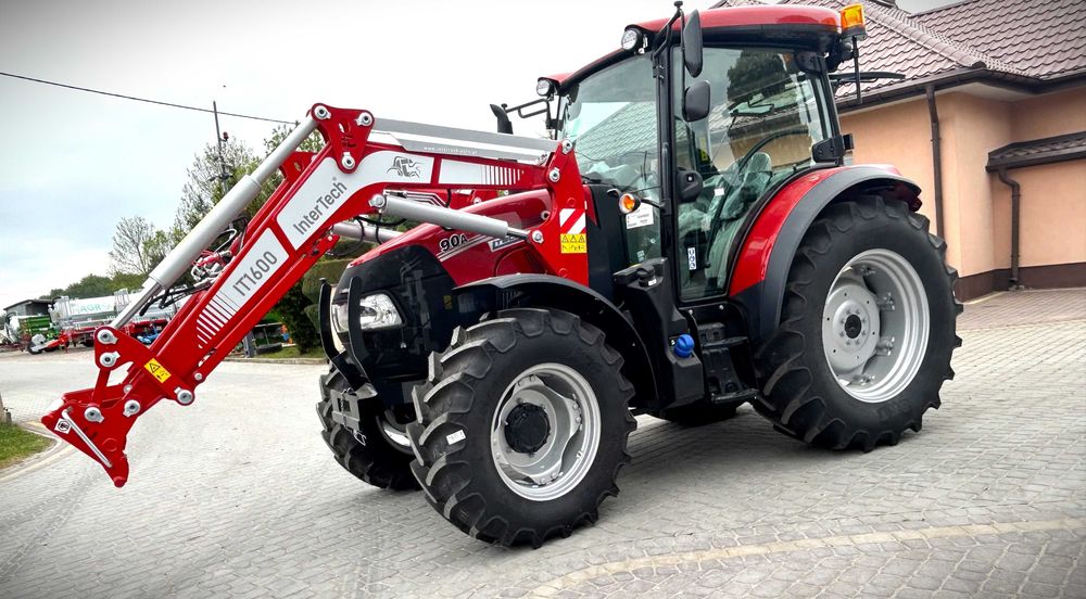Ładowacz czołowy IT 1600 Inter Tech do CASE  New Holland  montaż