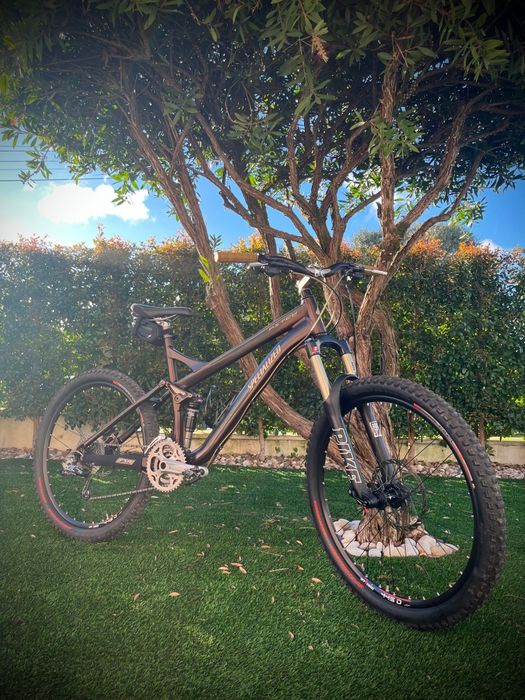 Bicicleta suspensão total Specialized pitch pro btt enduro