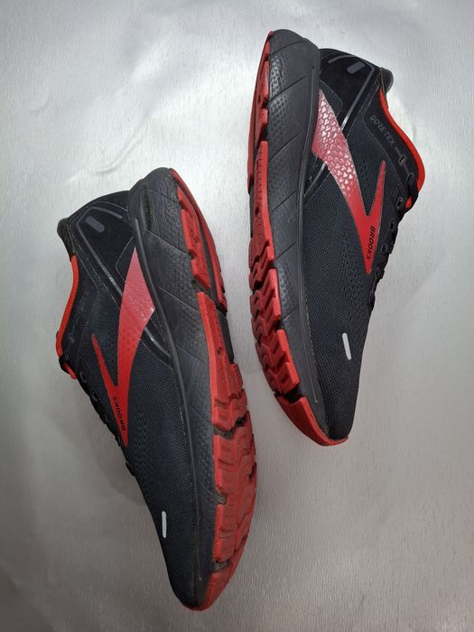 Кроссовки Brooks Ghost 14 GTX Black Red