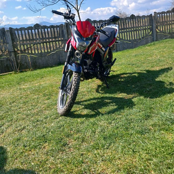 Продам мустанг мт200куб