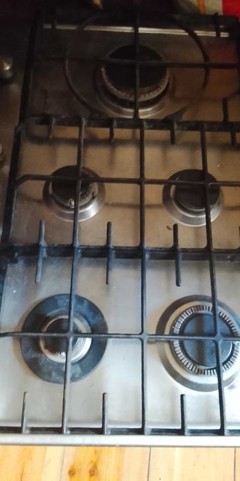 Placa de gás por usar apenas precisa limpeza