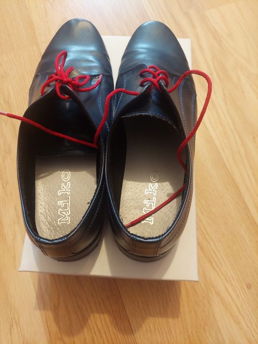 Buty do garnituru komunijne