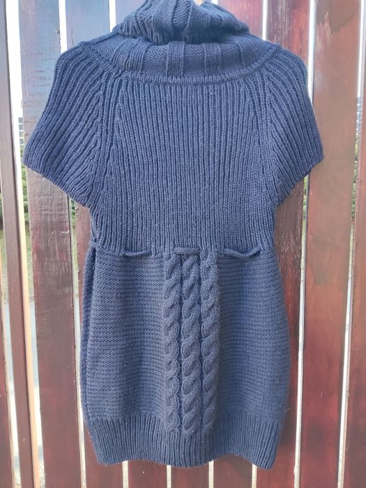 Kamizelka  z golfem grubym wzorem