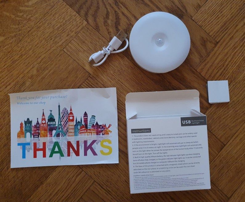 LED лампа аварийная аккумуляторная с датчиком движения. Фонарь.